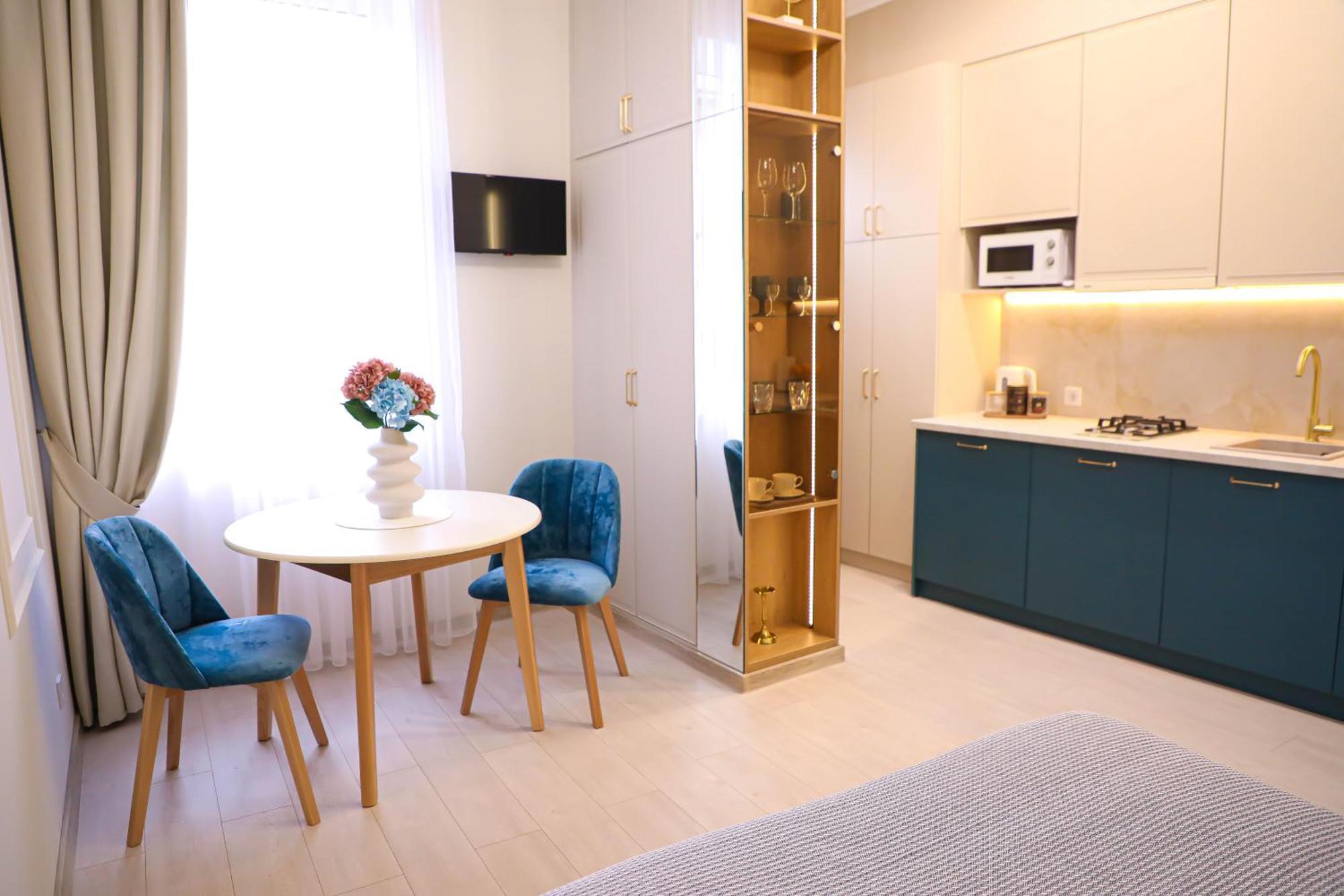 Modern Apartment, 3Mins To Opera Leopoli Esterno foto